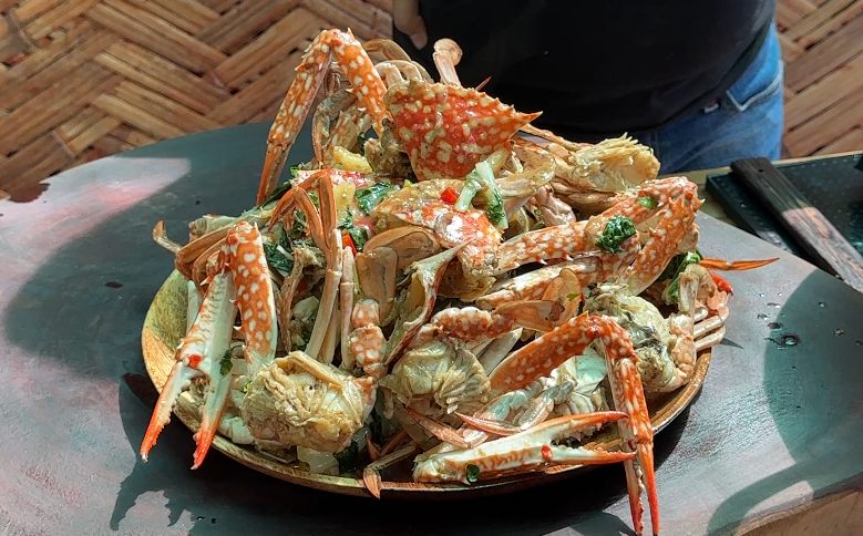 Burmese-Style Spicy Crabs